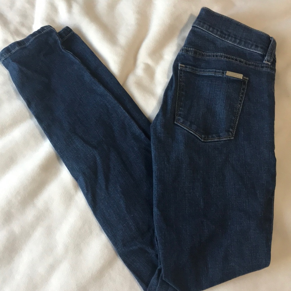 White House Black Market Skinny Leg Jean